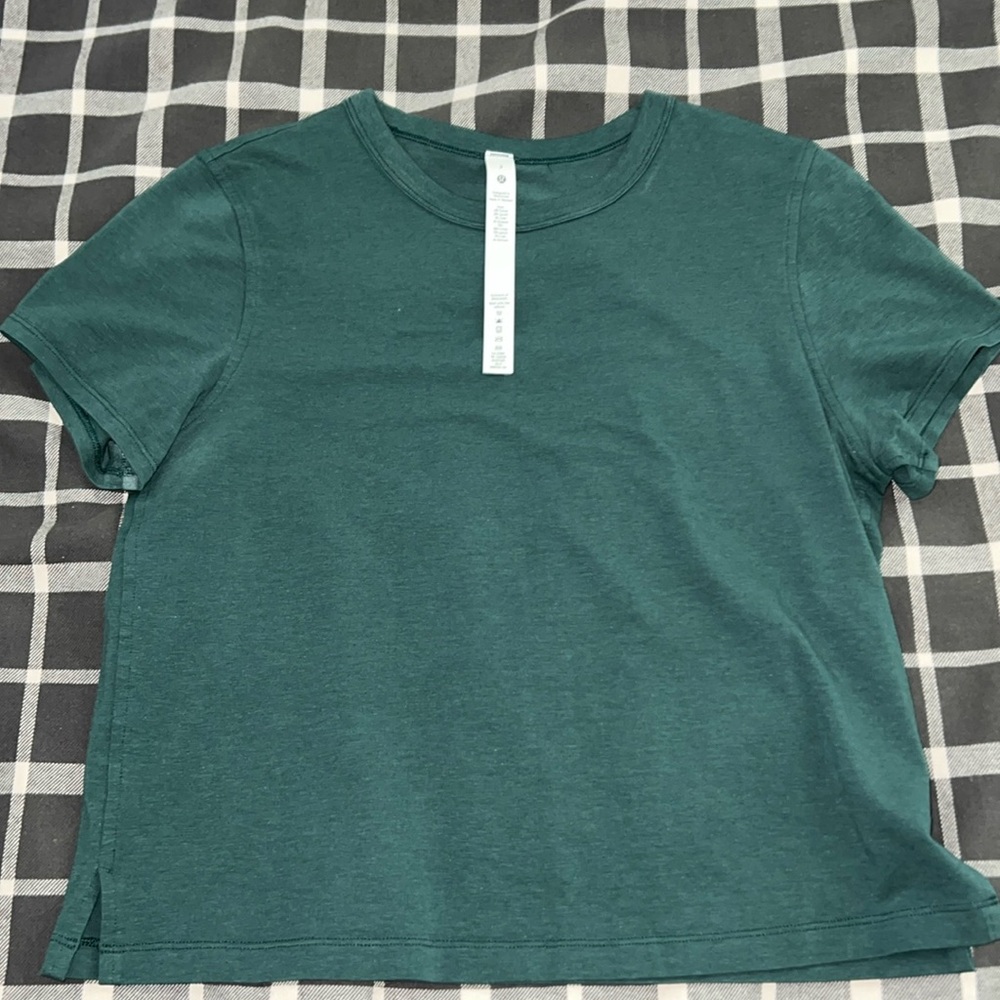 Lululemon Chill Tee